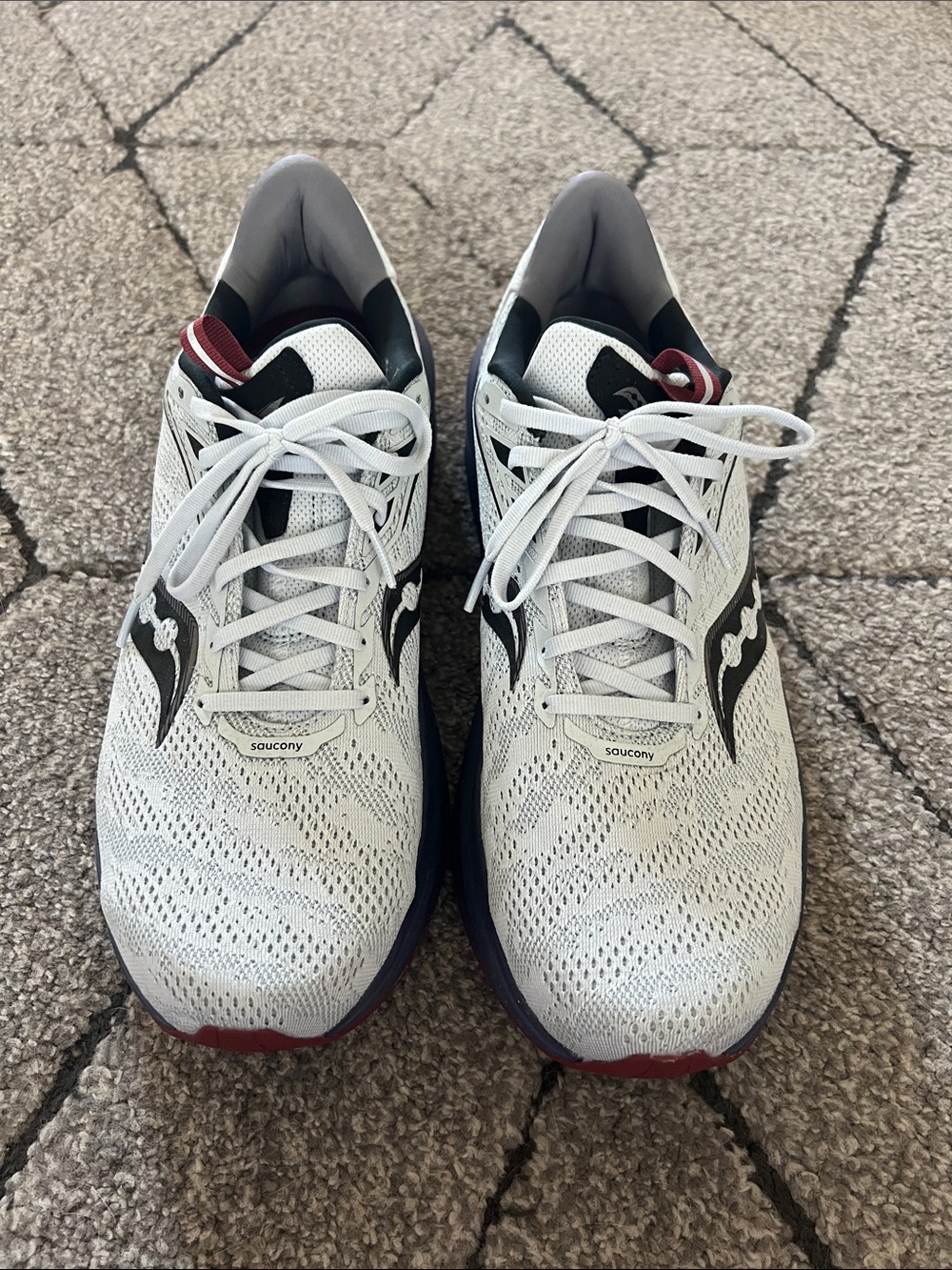 Men’s Saucony Shoes